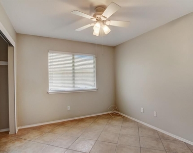 1509  Cora Marie Dr - Photo Thumbnail 9