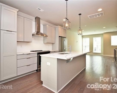 1645 Cannon View Lane - Photo Thumbnail 4