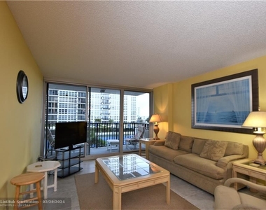 525 N Ocean Blvd - Photo Thumbnail 8