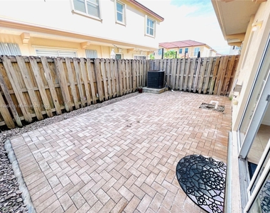 13335 Sw 128th Psge - Photo Thumbnail 15