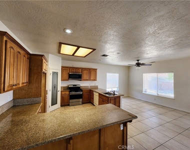 26987 Silver Lakes Parkway - Photo Thumbnail 6