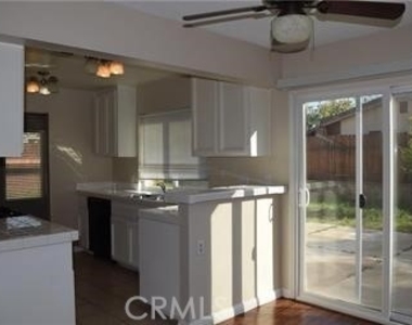 307 Emerald Avenue - Photo Thumbnail 10