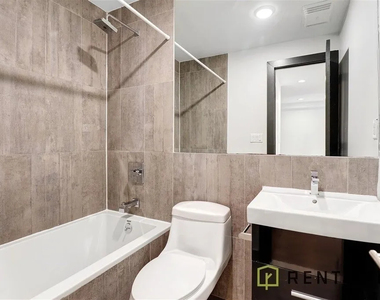 202 Scholes Street - Photo Thumbnail 4