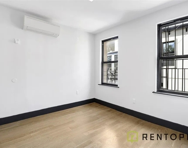 202 Scholes Street - Photo Thumbnail 2