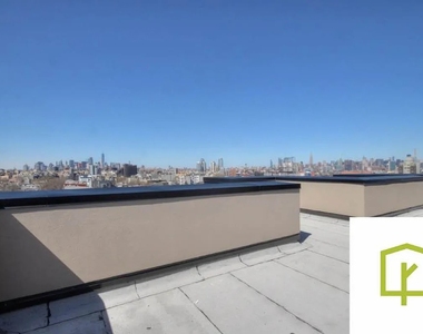 310 Graham Avenue - Photo Thumbnail 12