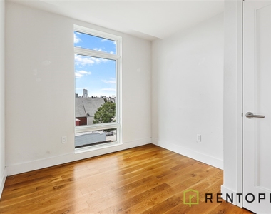 310 Graham Avenue - Photo Thumbnail 5