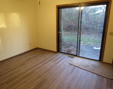 2273 Hughey Drive - Photo Thumbnail 2