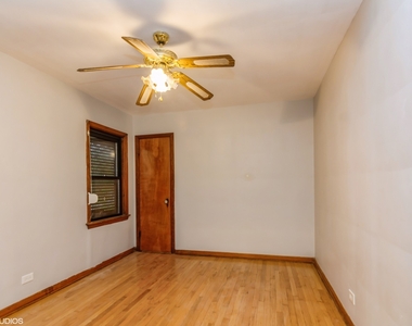 9801 S Ingleside Avenue - Photo Thumbnail 5