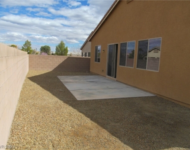 8070 Slip Point Avenue - Photo Thumbnail 24