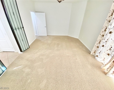 3709 Rocklin Peak Avenue - Photo Thumbnail 25