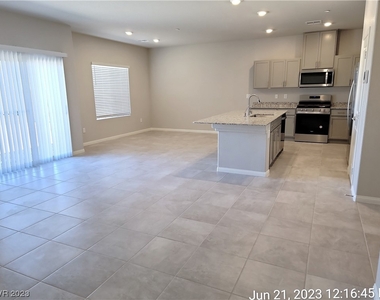 4534 Mahogany Hills Avenue - Photo Thumbnail 2