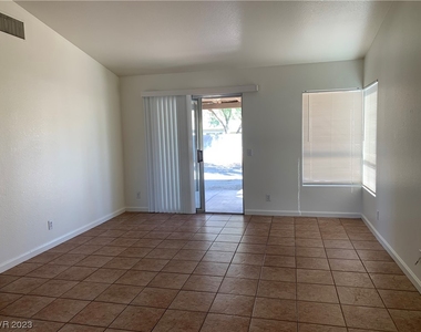 3216 Lost Mesa Court - Photo Thumbnail 2