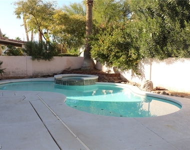 7512 Cathedral Canyon Court - Photo Thumbnail 41
