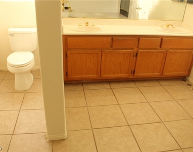 7512 Cathedral Canyon Court - Photo Thumbnail 25