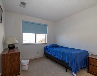 2801 Gentilly Lane - Photo Thumbnail 15