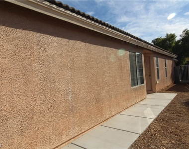 9603 Bandera Creek Avenue - Photo Thumbnail 1