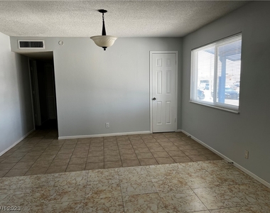 6540 Evergreen Avenue - Photo Thumbnail 7