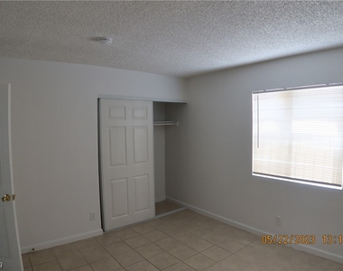 5217 W Cheyenne Avenue - Photo Thumbnail 8