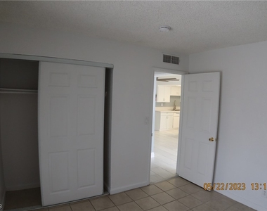 5217 W Cheyenne Avenue - Photo Thumbnail 6