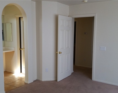 5308 La Quinta Hills Street - Photo Thumbnail 37