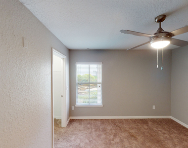 8636 Villa Point - Photo Thumbnail 4