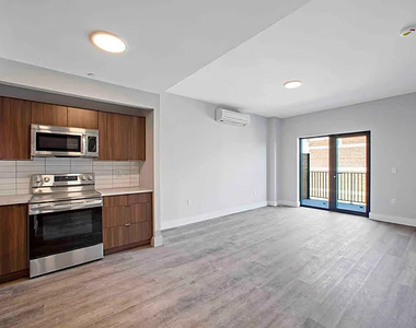 1119 Foster Avenue - Photo Thumbnail 1