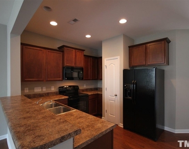 721 Maypearl Lane - Photo Thumbnail 4