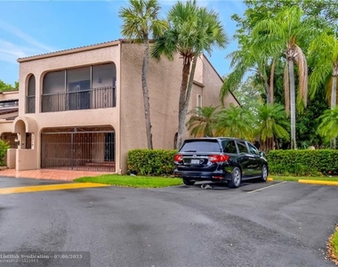 3710 Estepona Ave - Photo Thumbnail 41