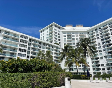 5151 Collins Ave - Photo Thumbnail 0