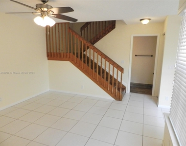 11083 Chandler Dr - Photo Thumbnail 13