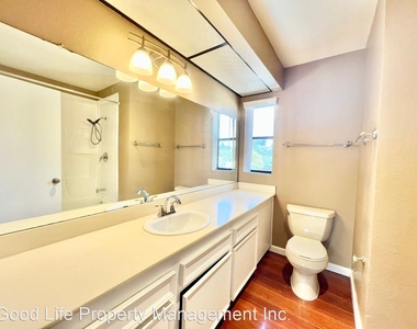 140 E El Norte Pkwy Unit 38 - Photo Thumbnail 16