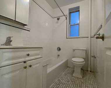 West 13th Street - Photo Thumbnail 5