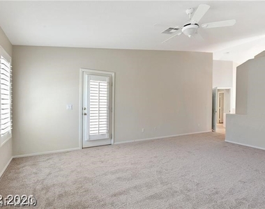 3067 Emerald Wind Street - Photo Thumbnail 18