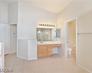 3067 Emerald Wind Street - Photo Thumbnail 20