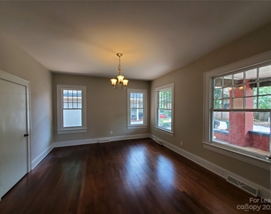 1519 Sunnyside Avenue - Photo Thumbnail 4