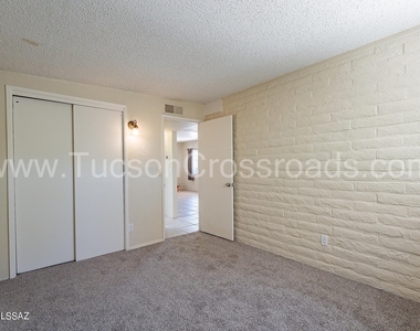 2843 E Kentucky Street - Photo Thumbnail 24