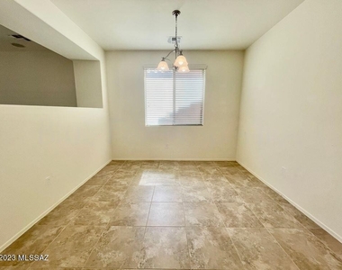 10447 S Boothill Way - Photo Thumbnail 16