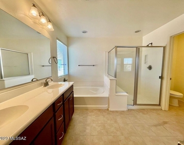 10447 S Boothill Way - Photo Thumbnail 22