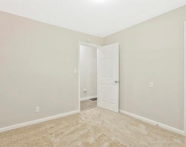 3127 Hollywood Drive - Photo Thumbnail 20