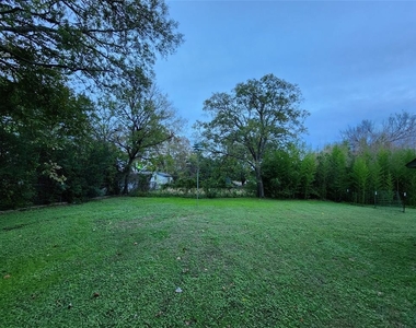 511 Houston Street - Photo Thumbnail 33