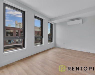130 Hope Street - Photo Thumbnail 3