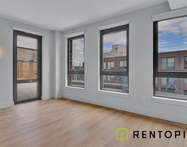 130 Hope Street - Photo Thumbnail 1