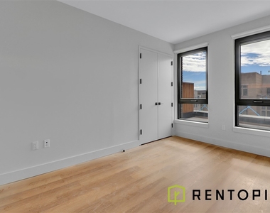 130 Hope Street - Photo Thumbnail 4
