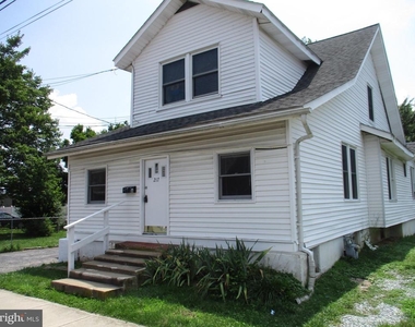 217 White Ave - Photo Thumbnail 0