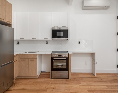 808 Putnam Avenue - Photo Thumbnail 9