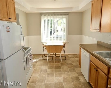 2309 Barrett Avenue - Photo Thumbnail 2