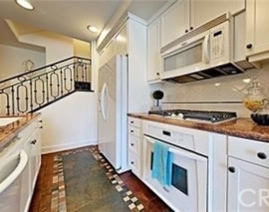 5506 W 149th Place - Photo Thumbnail 3