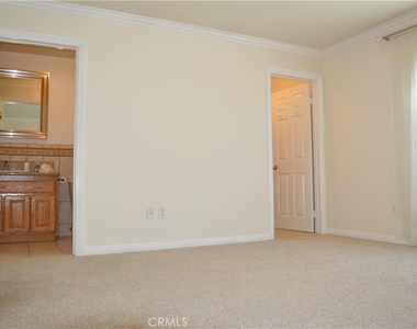 11734 Valley View Avenue - Photo Thumbnail 14