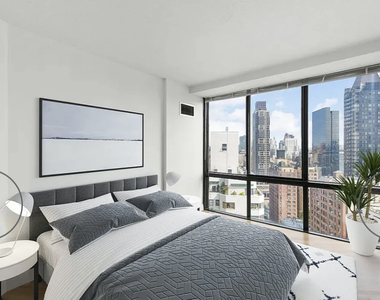 360 East 57th Street - Photo Thumbnail 5