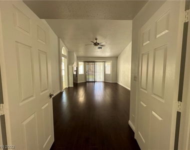 9916 Tamarack Landing Way - Photo Thumbnail 11